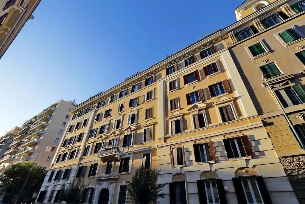 Vatican Family Romantic Suite Italy