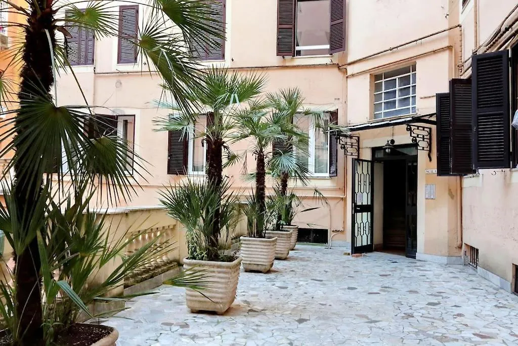 Vatican Family Romantic Suite 0*, Rome Italy